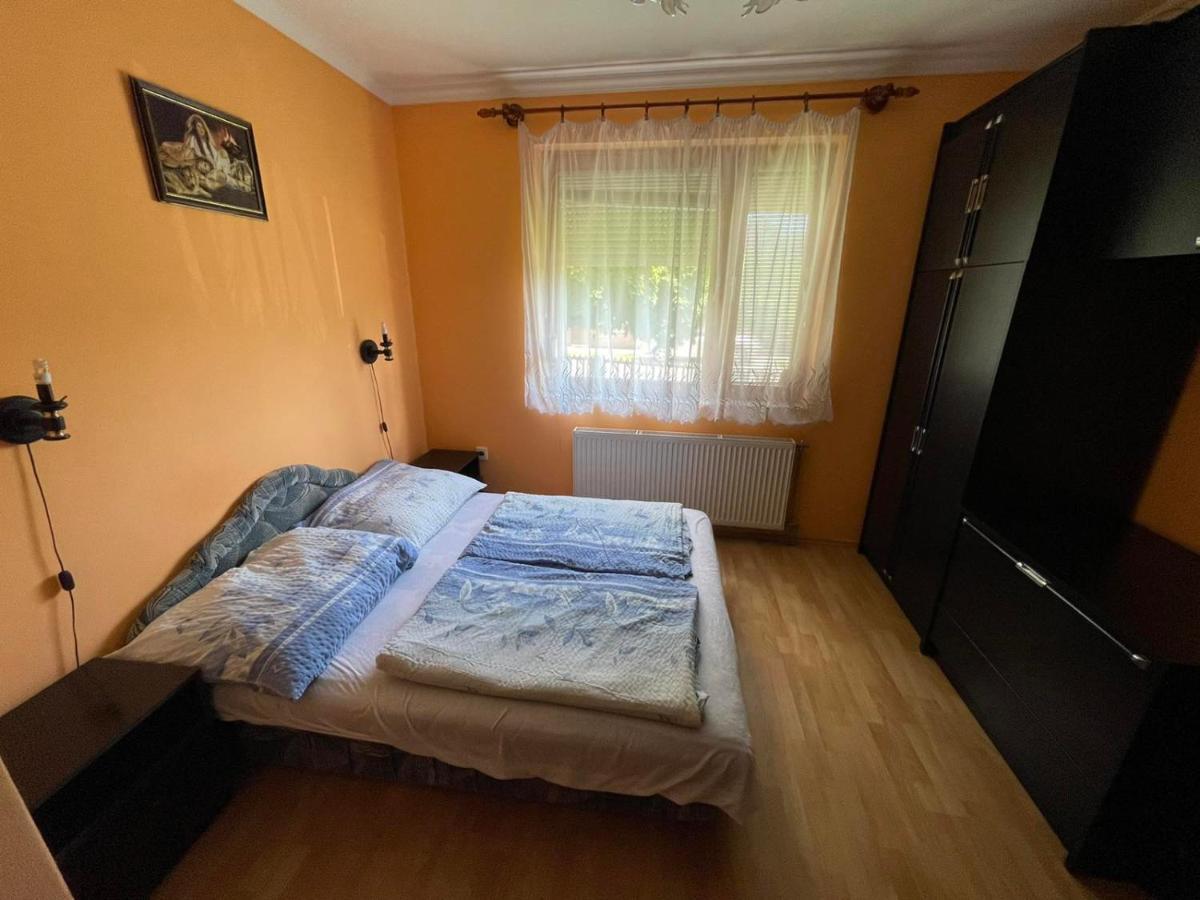 Csillám Apartamento *